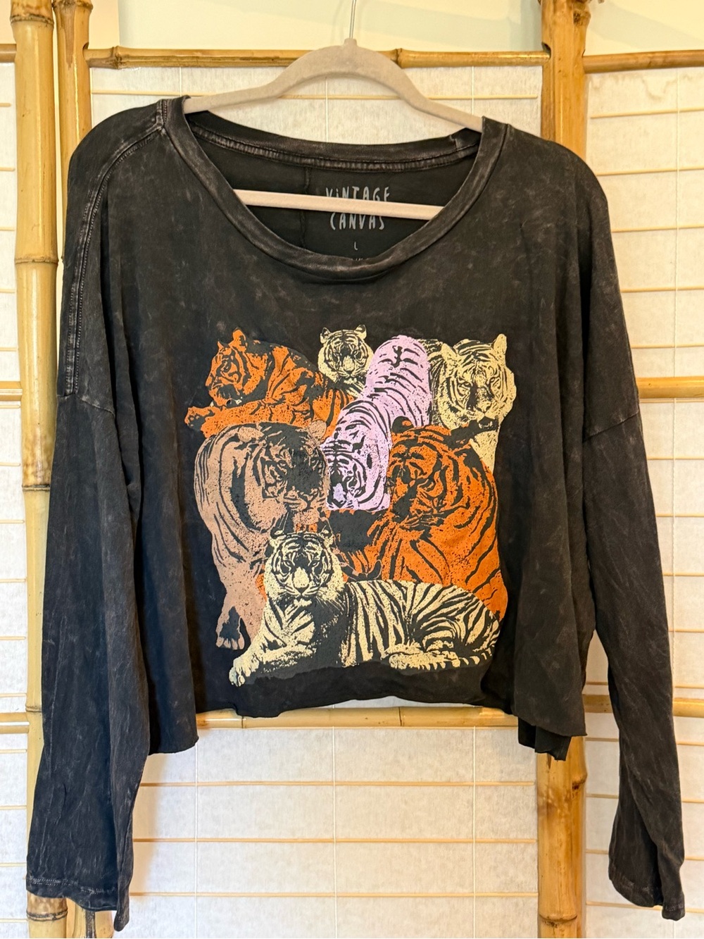 Vintage Canvas Black Long-Sleeve Tiger Graphic Tee